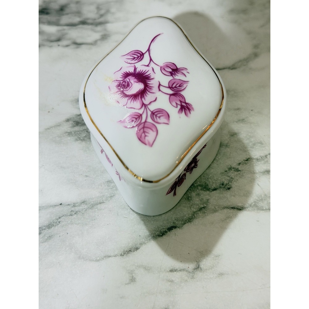 Hollohaza 1831 Hungary Porcelain Trinket Box Flowers (A3209)